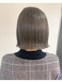 ハイグレージュミニボブ