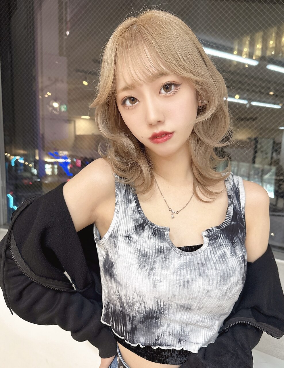 myonsil 山田】2wayバング/韓国くびれミディアム/ブロンドヘア