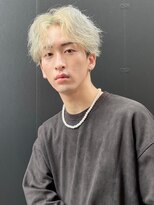 ハイトーンシルバーナチュラルセンターパート