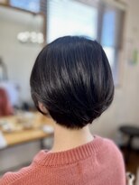 オッタントゥーノ(OttantunO 81) ハンサム丸みショート