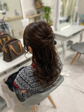 ラモ(RAMO) 王道ハーフアップ