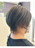 ショートボブ