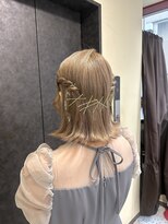 ミラ(Mila) ボブでも可愛く＊ピンを使った個性派アレンジ/お呼ばれ
