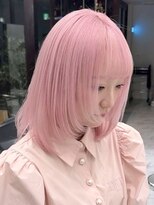 ベレーザシェルト(Beleza scelto)&nbsp;13478ブリーチ＆ダブルカラー韓国レイヤーボブホワイトピンク