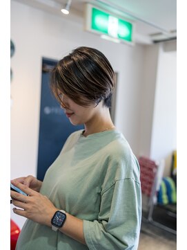 プレミア(PREMIER) ショートスタイル 自毛ハイライト