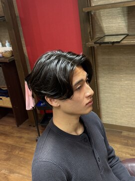 ヘアーズ はれるや(hair's) 黒髪暗髪×韓国風センターパートナチュラルショート20代30代40代