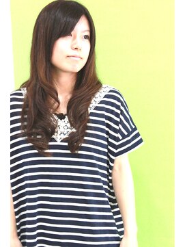 ミューチュアルヘアー(Mutual hair) リッジ感のあるカールでホップ