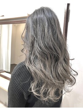 ヘアーアンドアトリエ マール(Hair&Atelier Marl) 【Marl黒髪卒業式】ハイライトグラデーションカラーのグレージュ