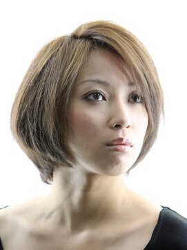 ヘアーアンドメイク エステ アラーテ(Hair&Make esthe aller a te) かっこいい大人のショートボブ