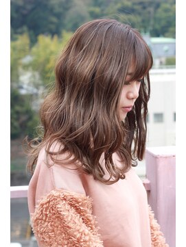 ビアージュ(Viage) 【スタイリングが楽しくなる】ハイライトアッシュベージュカラー