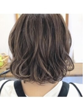 アールフランプラス(arFranc+) バレイヤージュグレージュ