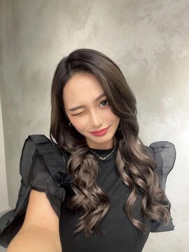 アルマバイロサ(ALMA by ROSA) アッシュグレージュ×ROSAエクステ70枚/担当:RENTA