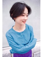 黒髪ショートレイヤー