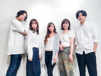 リベルテ 新宿(Liberte)の写真/女性ならではの細やかな気配りと提案で、あなたの魅力を引き出します♪髪のお悩みも気軽に相談を◎