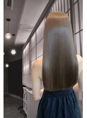 周りから褒められるプラチナムストレート