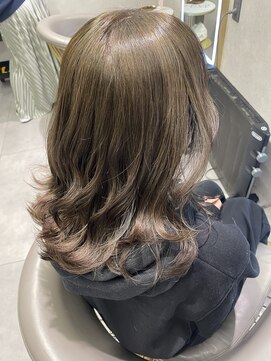 ニーナ ビューティーサロン(NINA Beauty Salon) オリーブグレージュ♪