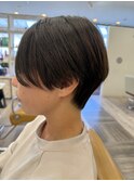 前下がりハンサムショート