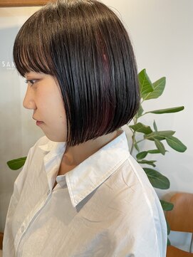 サクラ オモテサンドウ(SAKURA) ショートボブ×ブリーチを使ったインナーカラー☆ショート/ボブ