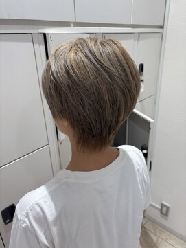 ケンジ 平塚 アネッタ(KENJE annetta) 艶髪/Aujuaトリートメント