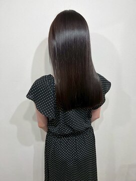 イオエ 元町(ioe) 前髪/暗髪カラー/艶カラー/小顔カット/髪質改善/縮毛矯正/黒髪