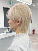 池袋ブリーチハイトーンカラーブロンドデザインカラーシルバー