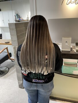 タオ 河原町(Tao) グレーバレイヤージュ