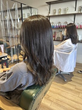 サラ(sarah) グレージュ/開成/開成町