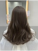 オリーブグレージュ