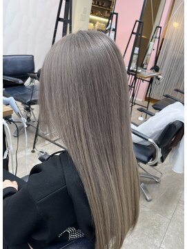 ケーオーエスピンク(K O S pink) ミルクティーグレージュ☆