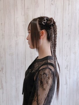 ジェイエルビー(JLB) 【JLB・yuko】ツインお団子三つ編みあみおろし