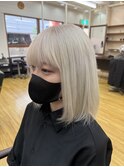 ホワイトブロンド/似合わせカット