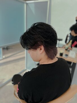 ジーナ 天神(Zina) センターパート×フェザー×インナーバイオレット【鐘ヶ江】