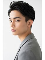 シスタ(SISTA)&nbsp;ブルーブラック/刈り上げセンターパート/黒髪/ツーブロック/