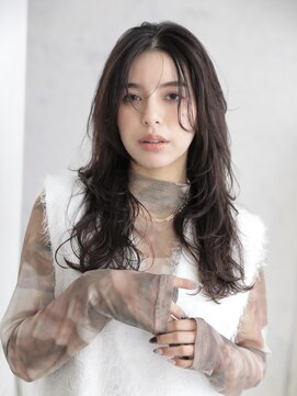 ヘイリー(HAILEY) 大人かわいいレイヤー×エアリーレイヤー×赤みなしカラー