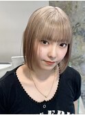 ハイトーンカラーブリーチペールカラーブロンドシルバーレイヤー
