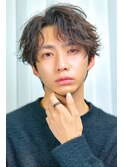波打ちフェザーショート