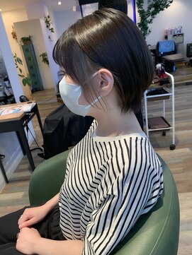 ヘアースパリゾート リアン 燕三条店(Lien) イヤリングカラー_ホワイトベージュ_