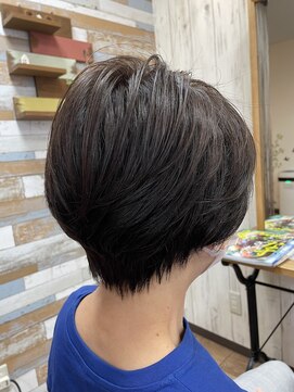 アルフグラン(alfgran) 丸みパーマショート