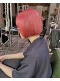 ピンクカラー×切りっぱなしボブ