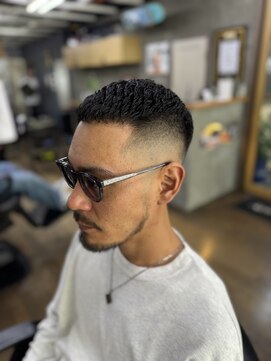 ファクトリーバーバーショップ(FACTORY barber shop) 8ミリ濡れパンクロップ