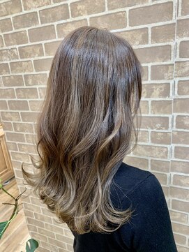 ルノン(LUNON) グレージュセミディ♪