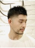シャギースキンフェードソフトモヒカンバーバー
