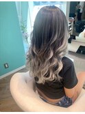 ハイライトカラーミルクティーベージュレイヤーカット