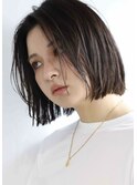 ストレート × 切りっぱなしボブ