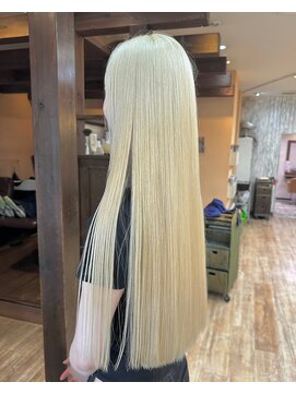 モアムー(Moremuu) 【Makoto】ハイトーンロング ブロンド