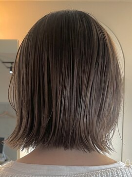 テクネ 天神大名(techne) 天神大名顔周りレイヤーカットミディアムボブタッセルボブパーマ