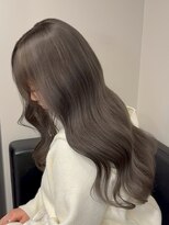 ベレーザ 渋谷(BELEZA)&nbsp;17015黒髪チャコールグレーミディアムレイヤーハッシュカット