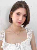 キリ 表参道(kyli)&nbsp;美髪前髪ミディアムレイヤーカット薄めバング艶感大人可愛い