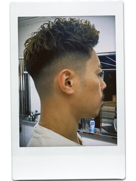 エイル(AILE) MEN'S HAIRスパイキーショートスペインカールブルーブラック