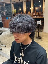 ジェットブラックキューサンロク(JET BLACK 936) 春の空気感を纏う【サーフカール】